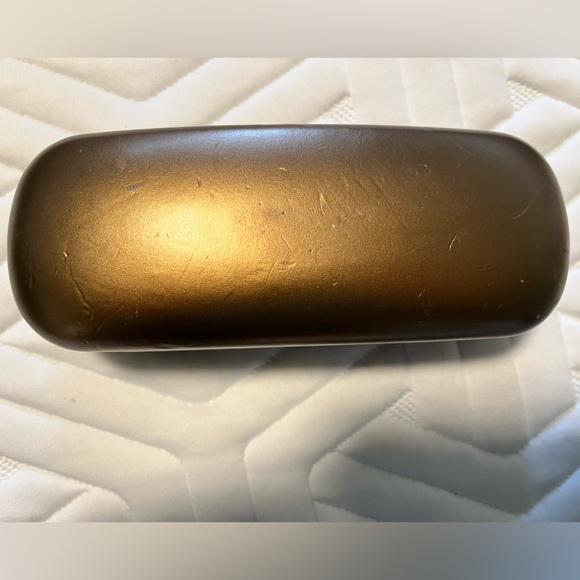 Authentic Gucci plastic frame sunglasses - Picture 7 of 9